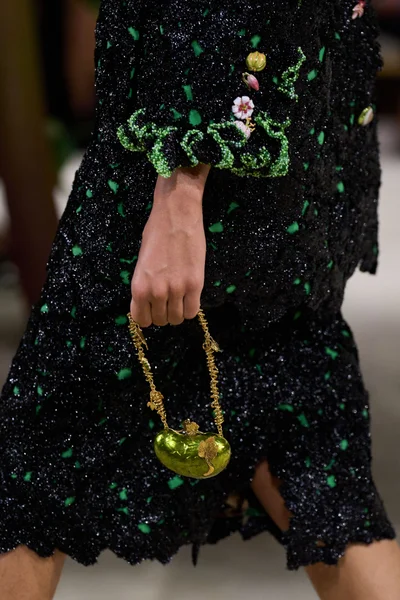 Look 20